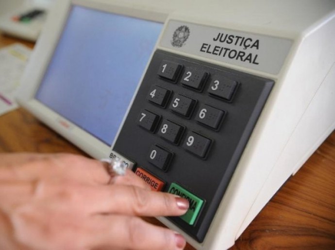 Turistas têm locais específicos para justificar votos em Alagoas