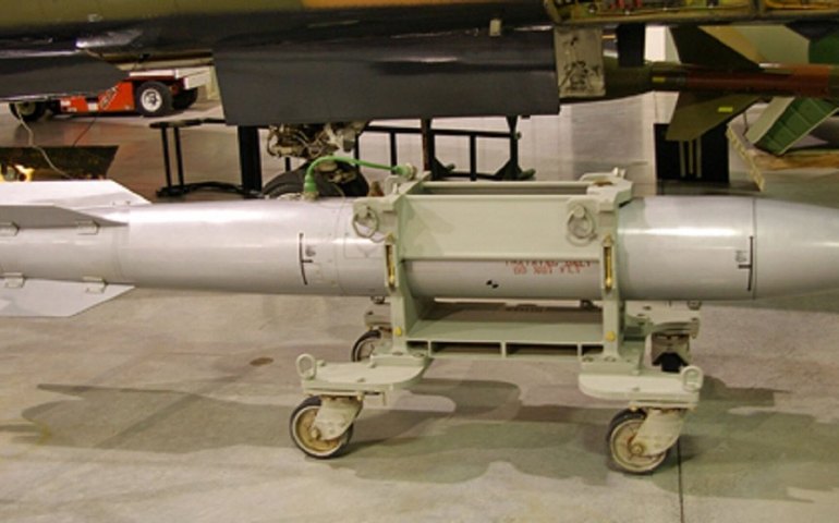 Modernização do arsenal nuclear é 'prioridade absoluta' para o governo Trump, diz secretário