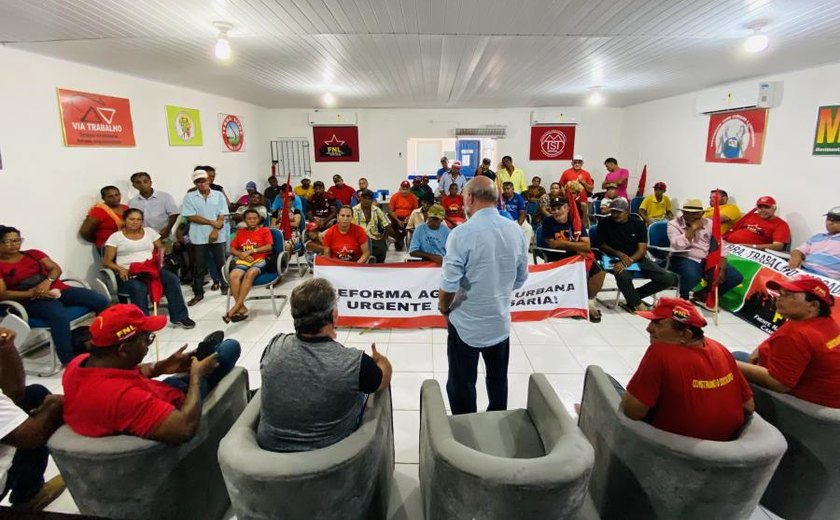 Camponeses da FNL realizam manifestação na sede do Iteral em defesa da Reforma Agrária
