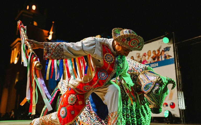 Trupe Canguelê - Bonecos de Alagoas leva cultura do estado para Europa