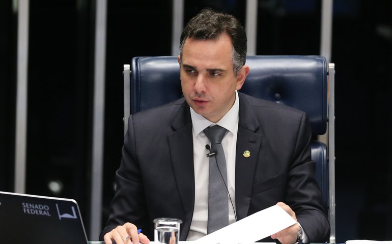 Pacheco volta a defender redução dos juros