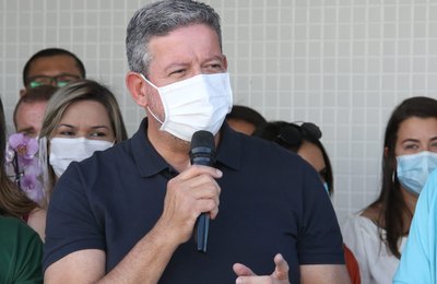 Arthur Lira assina ordem de serviço para obras no Hélio Jatobá na sexta-feira, 29