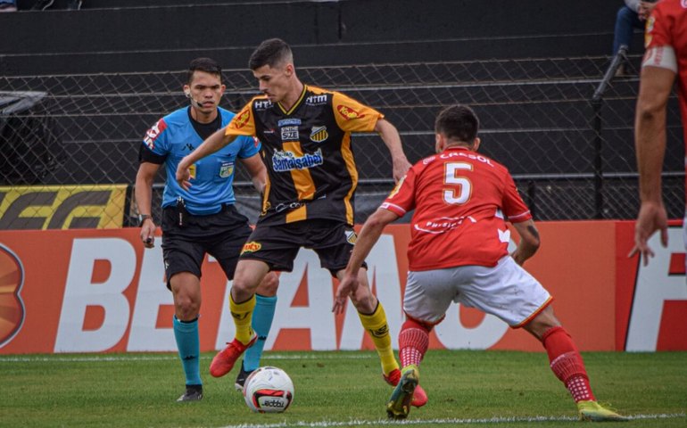 Com dois a menos, Novorizontino perde para o Tombense por 3 a 1 na Série B