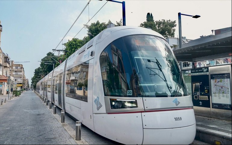 Ataque a tiros contra trem em Tel-Aviv deixa 8 mortos e vários feridos