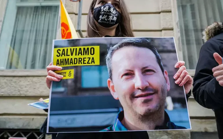 Estocolmo denuncia execução de sueco condenado à morte no Irã