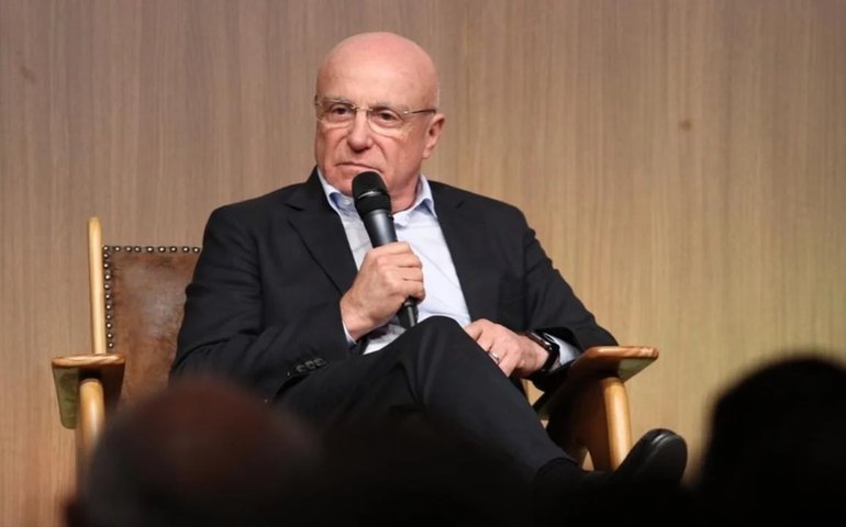 TCU vai pedir à PF que investigue atuação de Salim Mattar em privatização federal