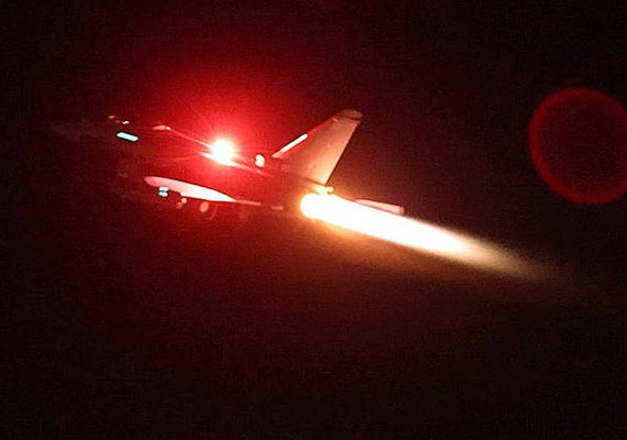 Iêmen: EUA atacam de novo e Houthis prometem vingança