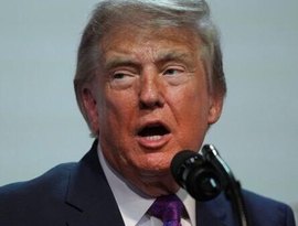 Trump confirma ataques dos EUA contra alvos do Irã e alerta para 'violação' do cessar-fogo