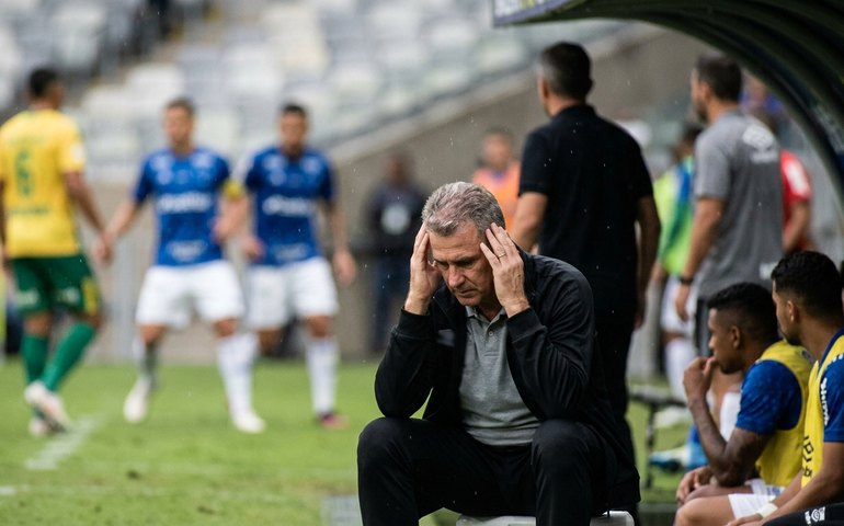 Brasileirão 2026 mantém média e chega ao 10º técnico demitido em 10 rodadas