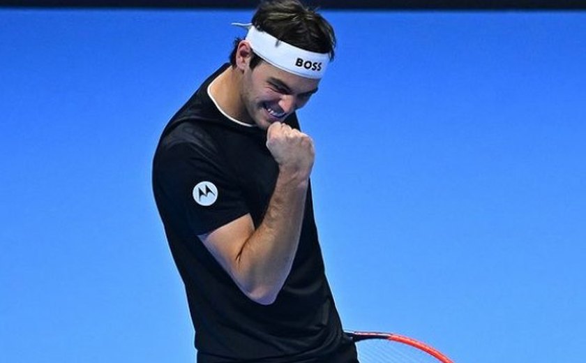 Taylor Fritz derrota Zverev em Turim e avança à decisão do ATP Finals pela 1ª vez na carreira