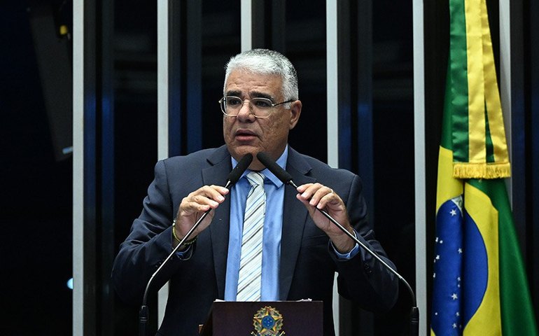 Girão diz que base de Lula promove 'blindagem' na CPMI do INSS