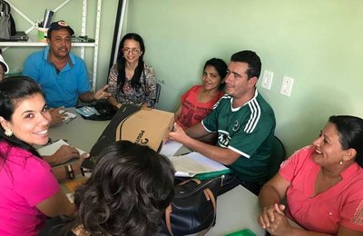 Prefeitura de Santana do Mundaú contempla Conselho Municipal da Saúde com notebook 