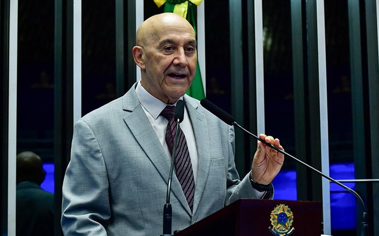 Confúcio Moura relata visita à cidade natal e destaca legado de Hagahús Araújo