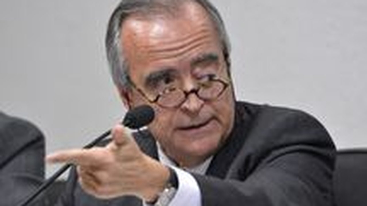 Juiz aceita denúncia contra Cerveró, Fernando Baiano e Júlio Camargo
