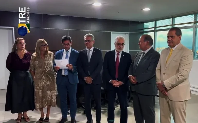 TRE empossa novos ouvidores eleitorais e reforça transparência