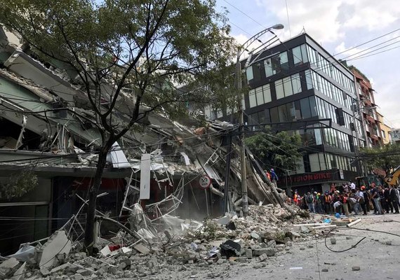 Terremoto no México mata 217 e derruba dezenas de prédios