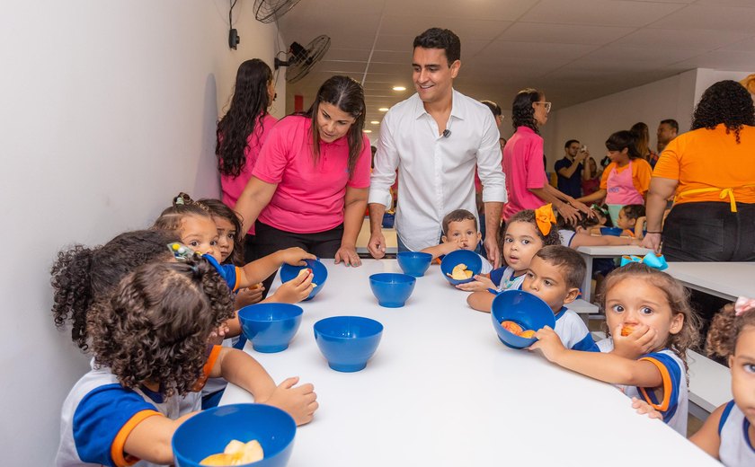 Prefeito JHC inaugura creche para 1200 crianças em Maceió