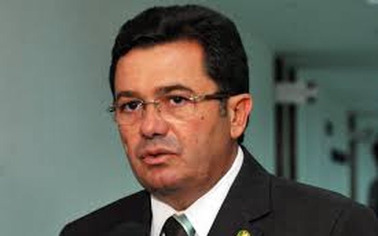 Dilma Rousseff nomeia senador Vital do Rêgo para TCU