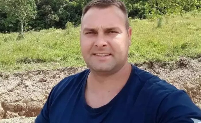 ildor Henker estaria usando uma camisa em apoio ao presidente Jair Bolsonaro