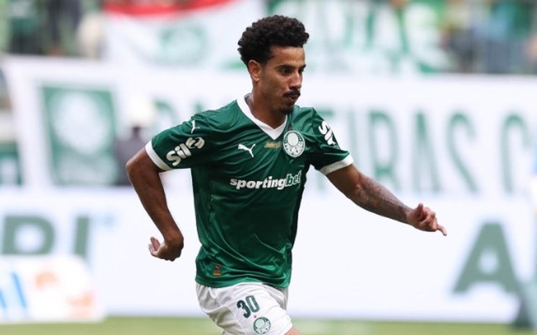 Evangelista passará por cirurgia após romper tendão da coxa e desfalca Palmeiras em até 6 meses