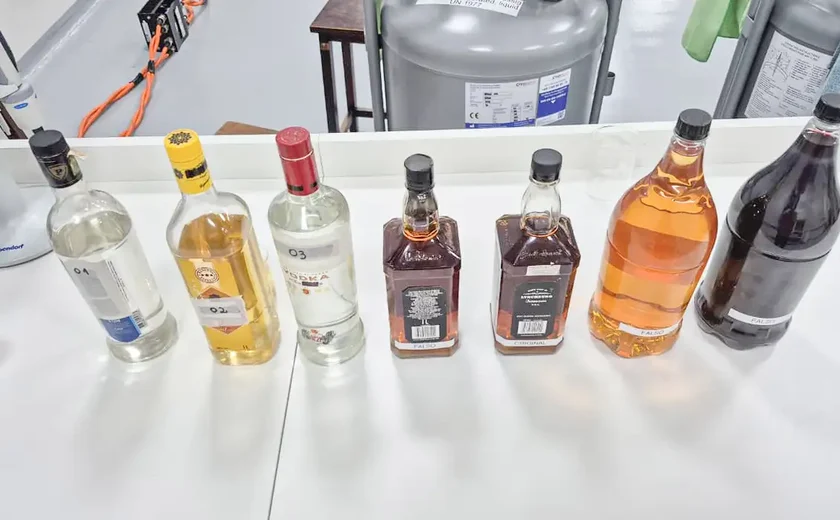 Bar em São Paulo é fechado após morte de mulher que consumiu whisky