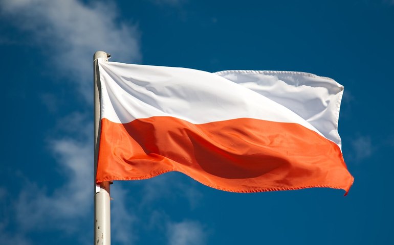 Ajuda militar dos EUA a Kiev será suficiente para apenas 6 meses, diz especialista militar polonês