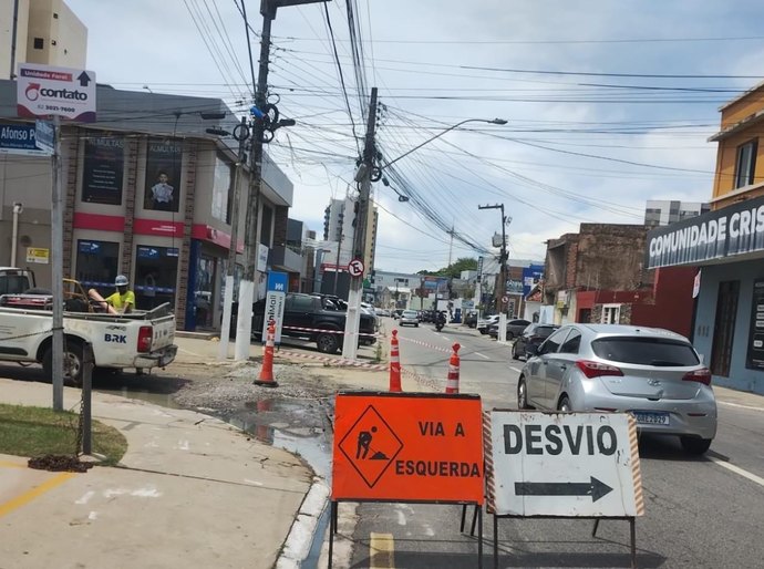 BRK realiza reparo de vazamento no bairro do Farol