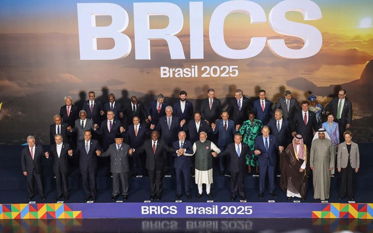 Brasil deve adotar cautela entre EUA e Irã, parceiro do Brics