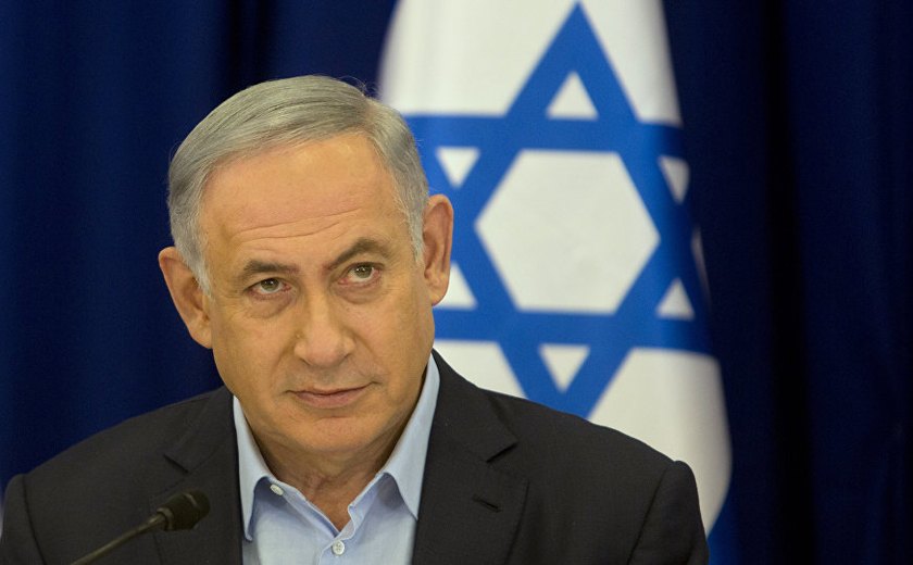Desafiador, Netanyahu promete voltar logo ao poder