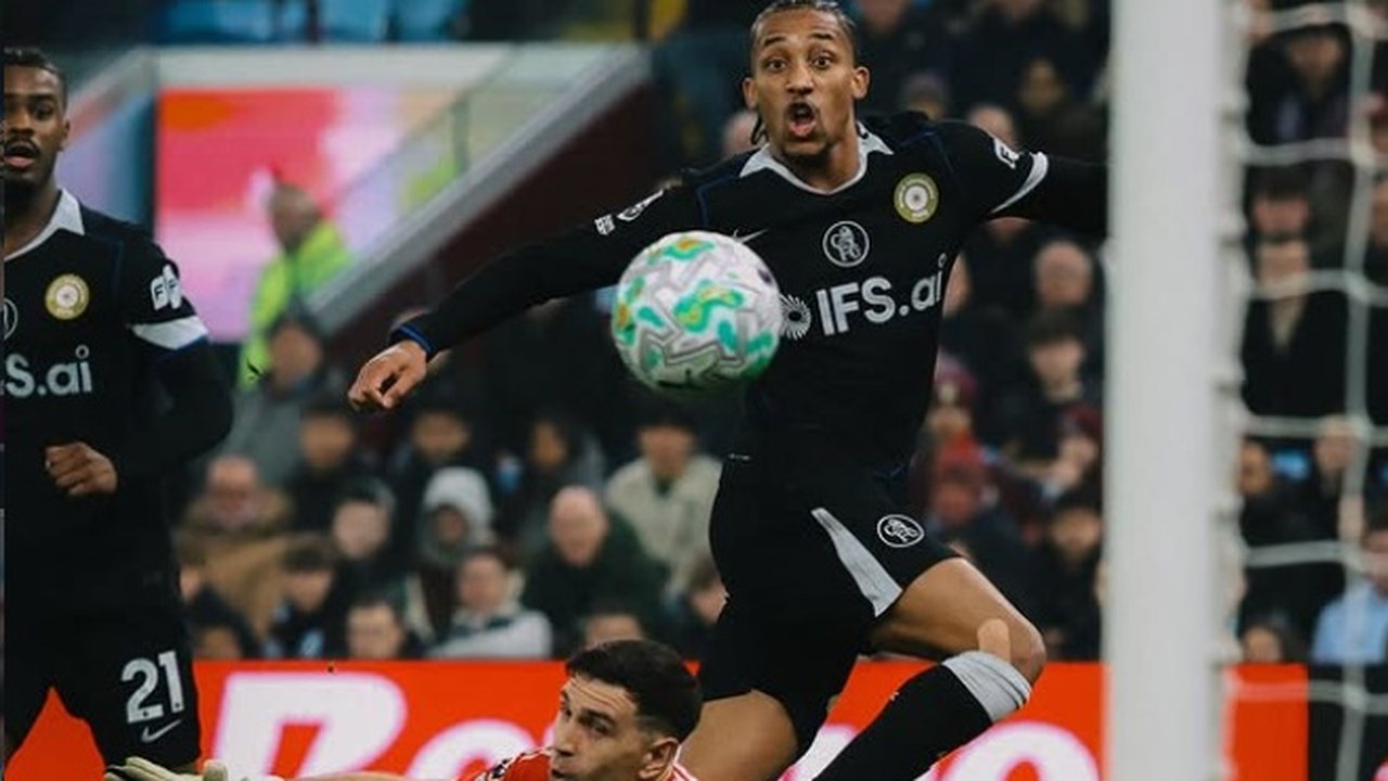 João Pedro brilha com hat-trick, e Chelsea vira sobre o Aston