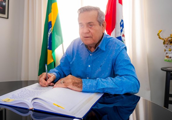 Ronaldo Lessa assume Governo de Alagoas e promete continuidade administrativa até o fim de maio