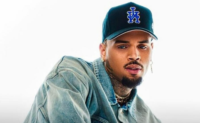 Chris Brown processa Warner em R$ 2,9 bi por documentário: Não sou estuprador