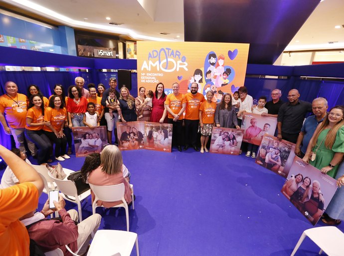 Famílias se emocionam no encerramento do 14º Encontro Estadual de Adoção