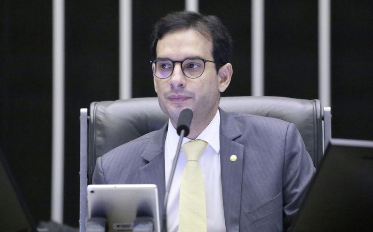 Relator apresenta proposta de lei para substituir escala 6x1 por 5x2 e 4x3