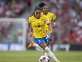 Angelina e Bruninha são cortadas da seleção brasileira que enfrenta a Argentina
