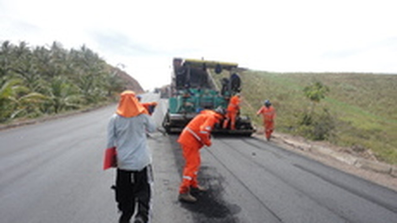 Obras da Rodovia AL-101 Sul avançam 20 quilômetros