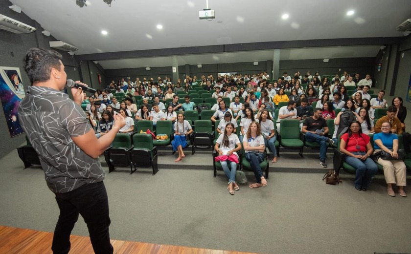 Seduc promove simulados de aplicação do Enem para alunos da rede estadual