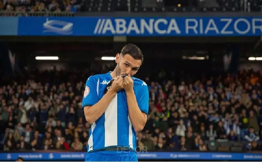 Lucas Pérez paga R$ 3 milhões para defender clube da 3ª divisão espanhola