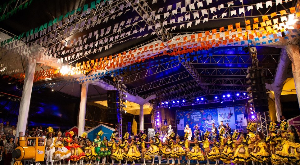 ARRAIA DO POVO