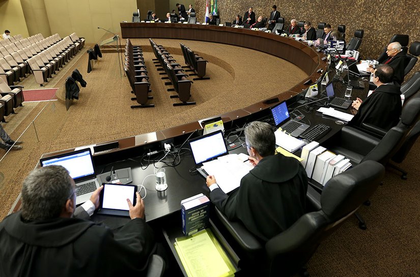 TJ analisa denúncias contra prefeitos de Viçosa e São Luís do Quitunde