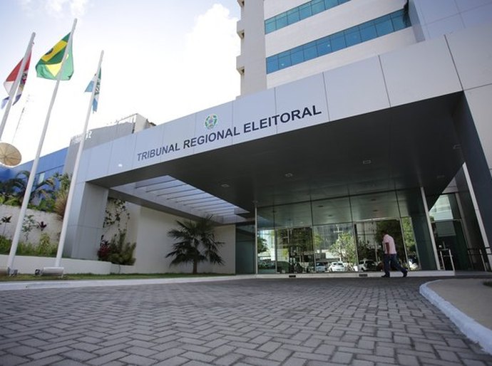 Justiça Eleitoral concede liminar contra Renato Filho em ação sobre propaganda eleitoral antecipada