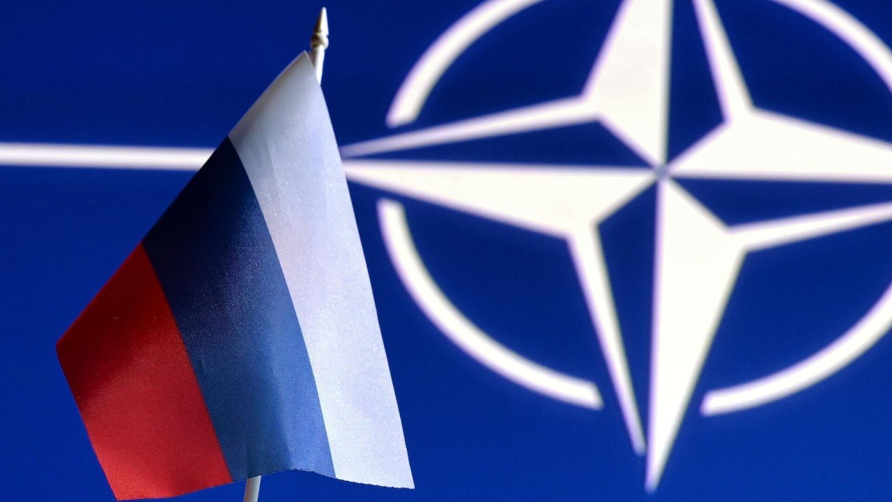 Ex-CIA diz que Kiev tenta envolver OTAN em conflito direto com a Rússia