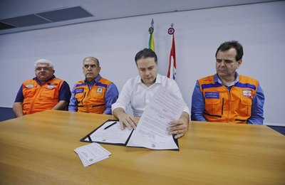 Renan filho convida o presidente para acompanhar ações no Pinheiro 