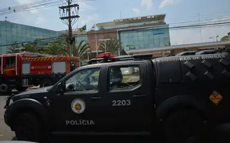 Esquadrão antibomba desmantela artefato explosivo em estabelecimento na Massagueira