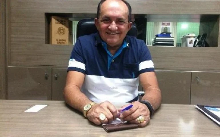 Justiça bloqueia R$ 50 milhões de Lula Cabeleira e familiares por loteamento irregular em Delmiro Gouveia