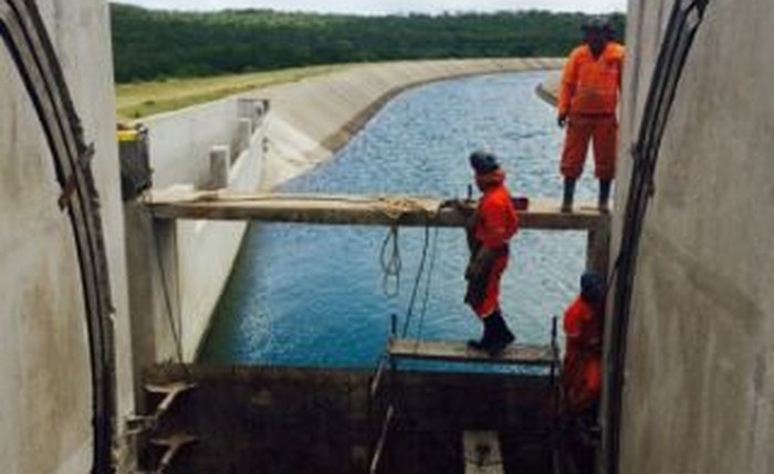 Dilma inaugura na quinta trecho 3 do Canal do Sertão em Alagoas