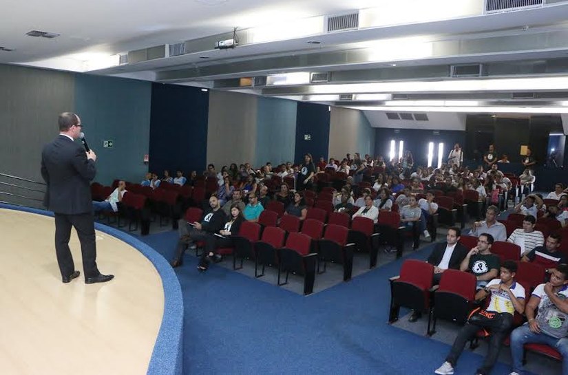 Nilton Beltrão fala sobre trabalho em Seminário do Abril Verde