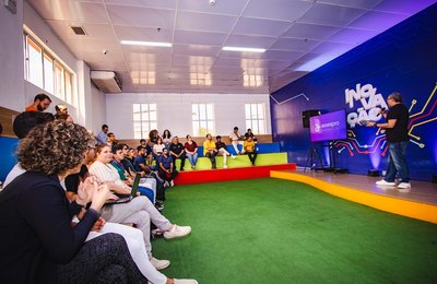 Vertex abre inscrições para cinco cursos gratuitos de tecnologia com aulas ao vivo pelo OxeTech Academy