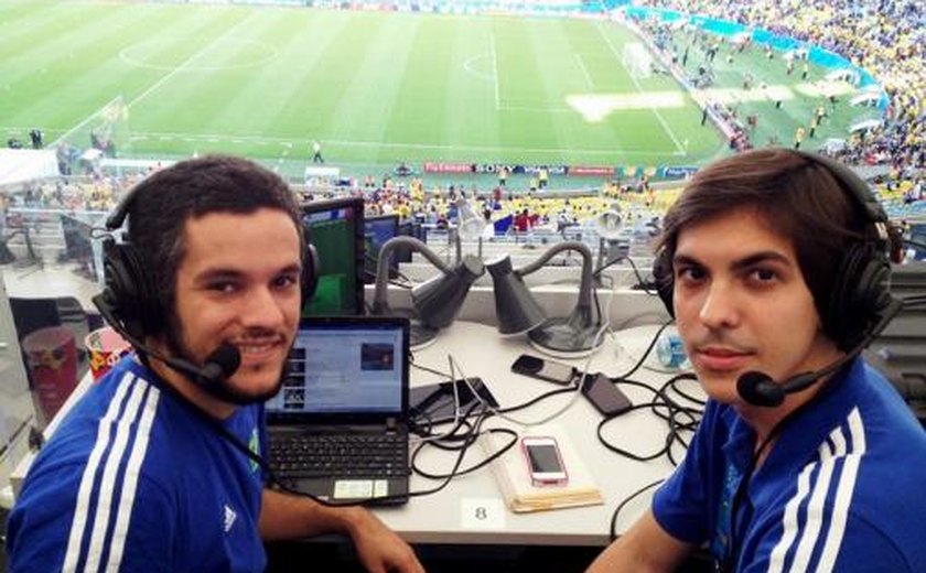 Torcedores cegos têm experiência inédita na Copa e aprovam serviço de audiodescrição no Maracanã