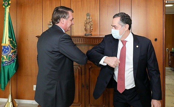 Barroso refuta fala do presidente sobre vulnerabilidades encontradas pelas Forças Armadas nas urnas Barroso refuta fala do presidente sobre vulnerabilidades encontradas pelas Forças Armadas nas urnas